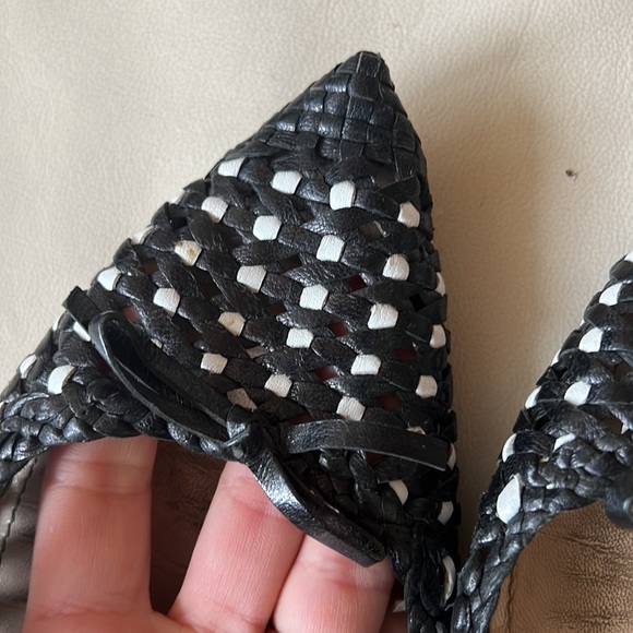 Prada slides (Original) - Picture 2 of 3